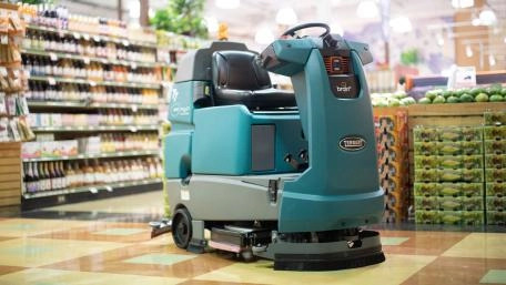Tennant T7 AMR in retail food