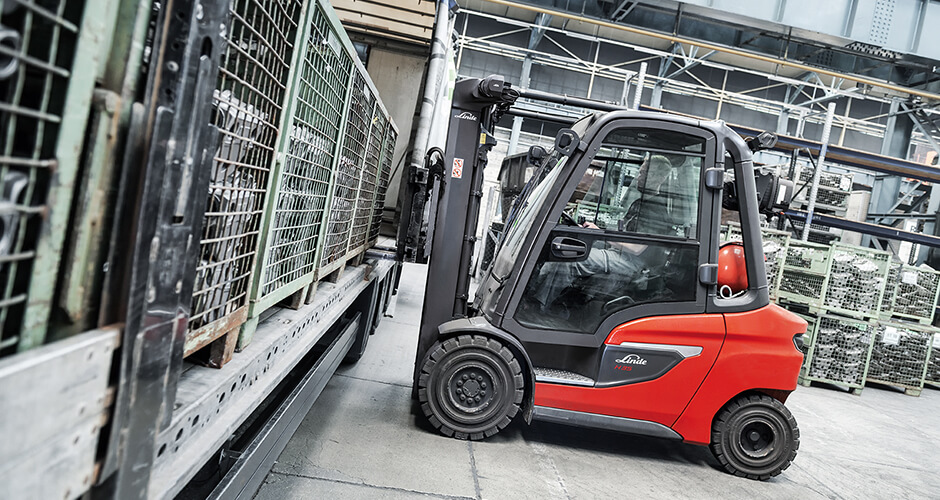 Vorheftruck Linde pakt vracht - Nieuwe generatie vorheftrucks