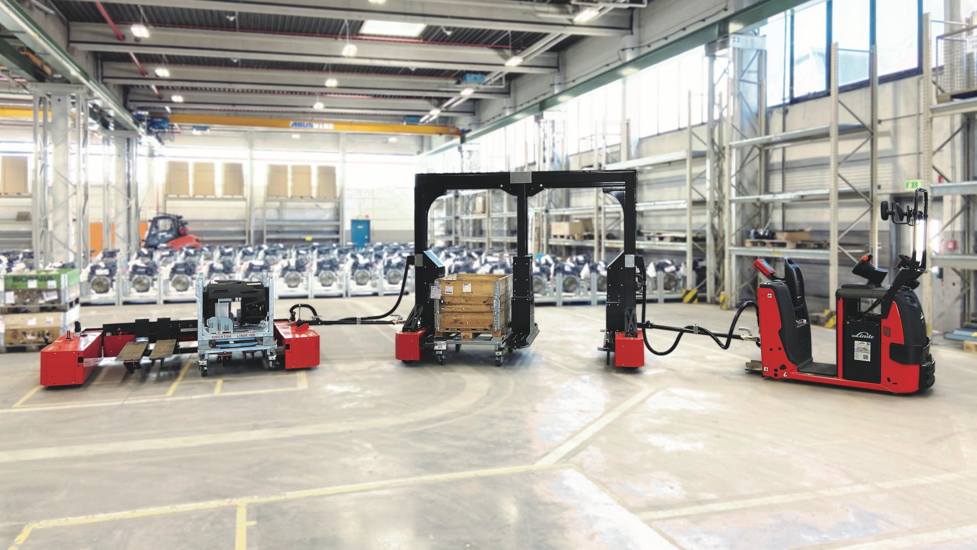 logistieke trein warehouse Linde