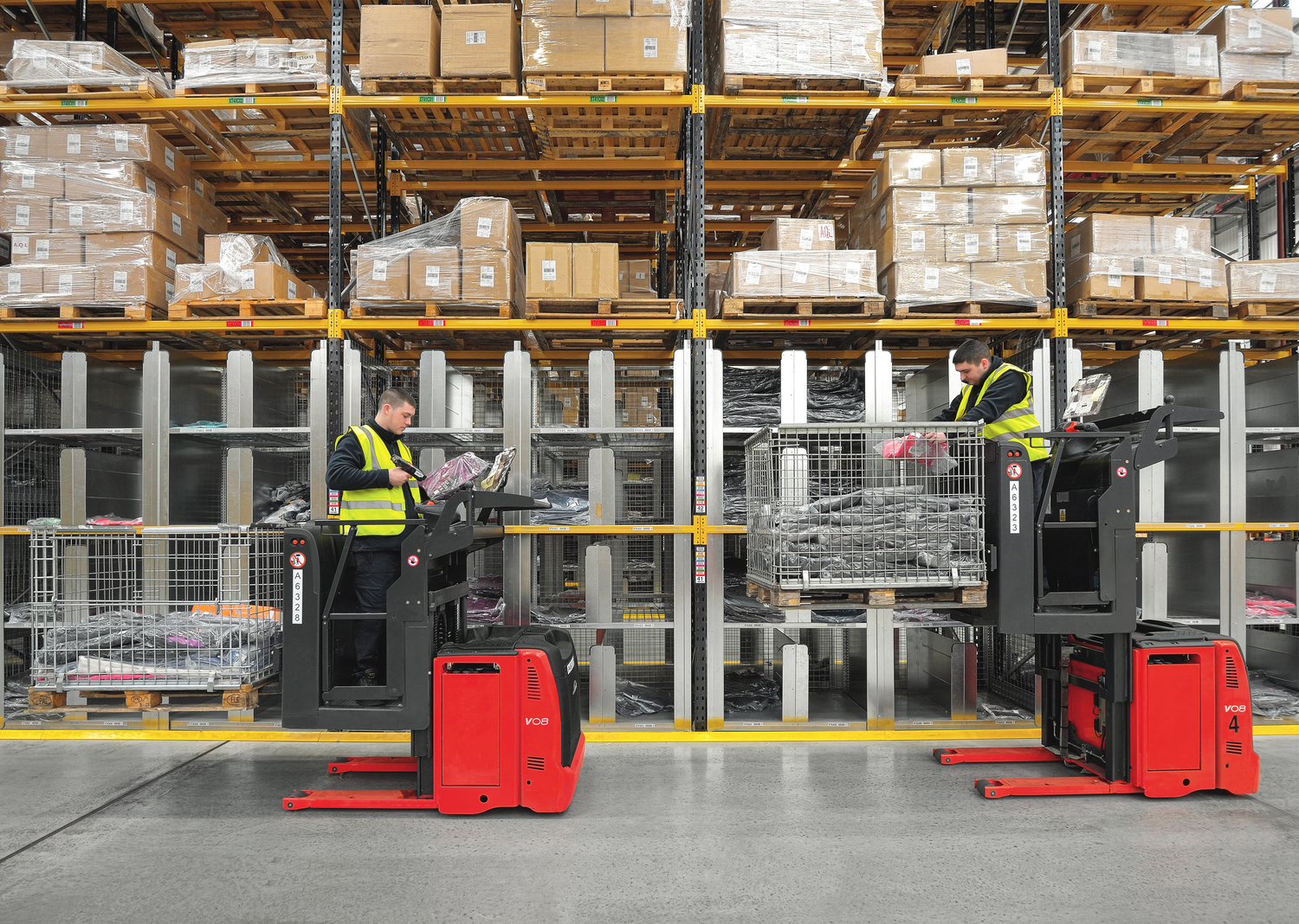 Gebruikte orderverzameltrucks Linde V08