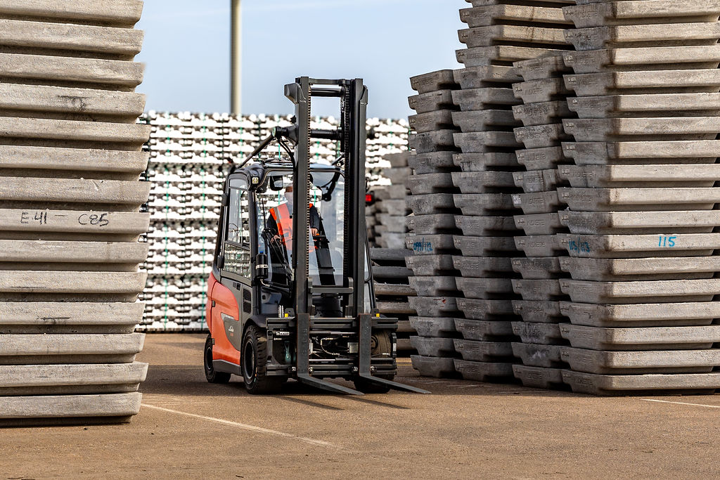 Steinweg ziet grote voordelen van elektrische Linde heftrucks