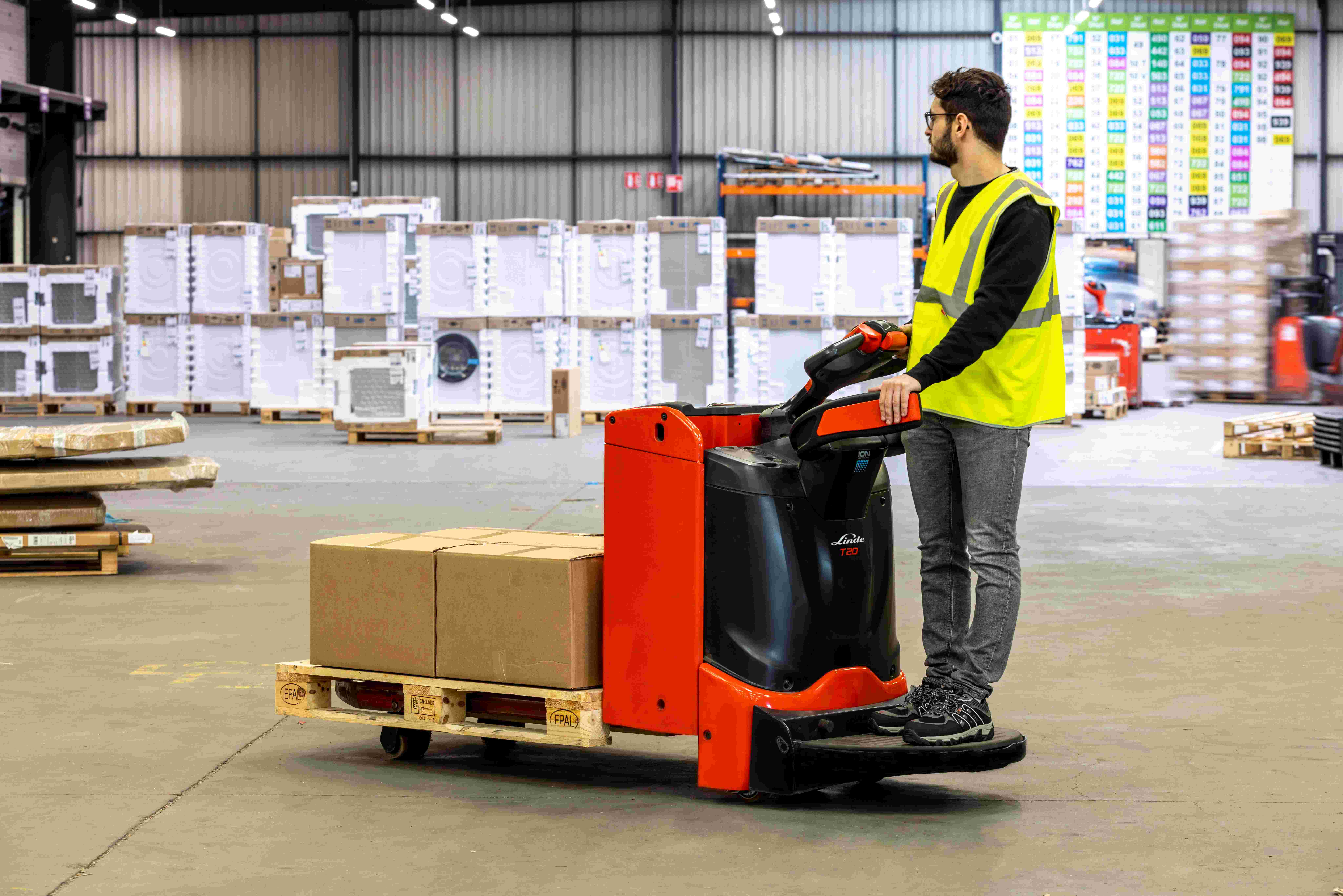 Linde T16 P en T20 P met opklapbaar bestuurdersplatform 