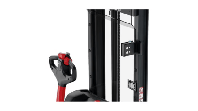 Bediening aan de zijkant van de linde L10 - L16 B stapelaar