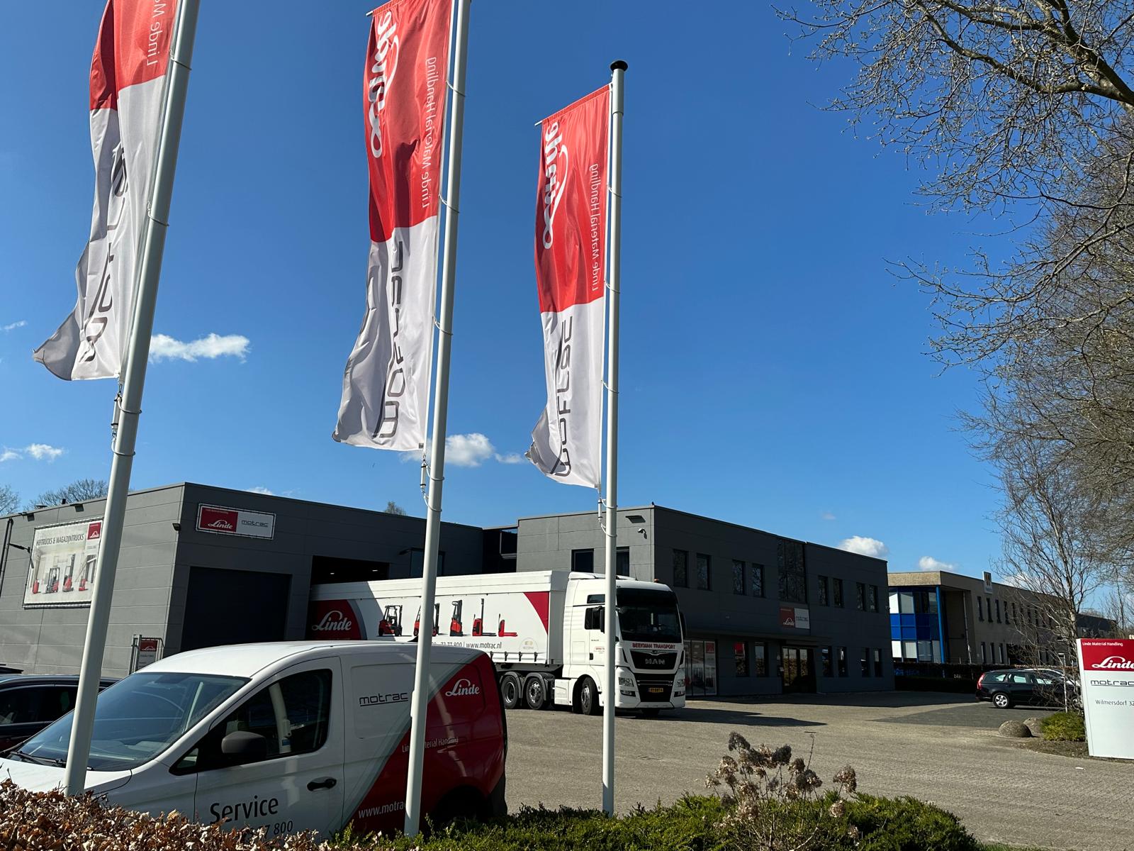 Motrac Apeldoorn bedrijfspand buitenkant Linde trucks occasion centrum