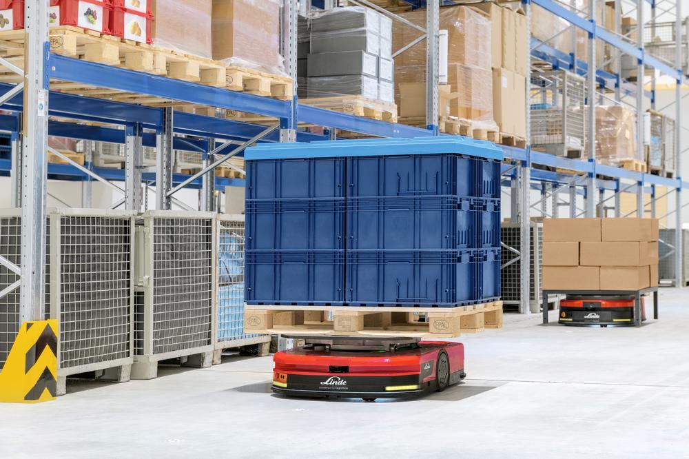 Linde C-Matic AMR navigeert zelfstandig